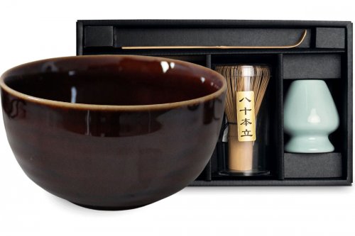 Coffret th&eacute; matcha 4 pi&egrave;ces Kuriiro : l'art de la c&eacute;r&eacute;monie